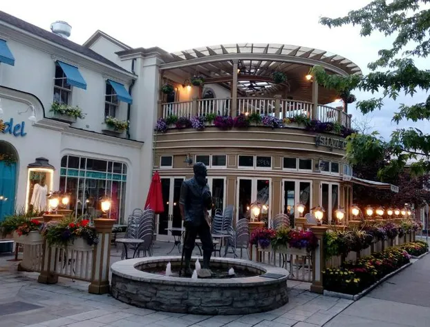 The White House Boutique Bed & Breakfast hotel detail image 3