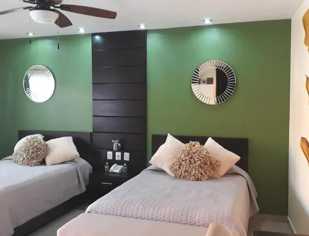 Luxury Hotel Inn hotel detail image 3