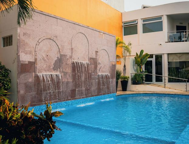 Luxury Hotel Inn hotel detail image 2