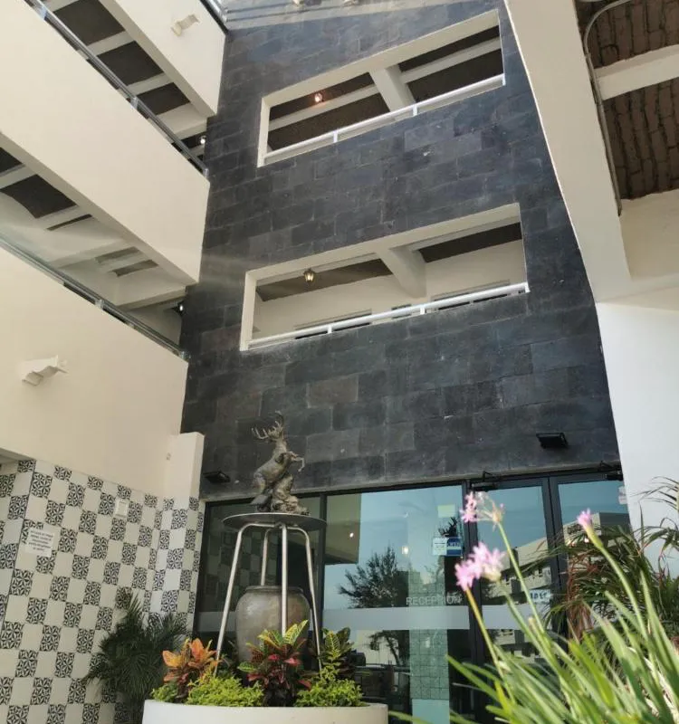 Venados Inn hotel hero