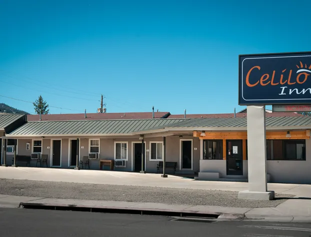 Royal American Inn hotel detail image 2