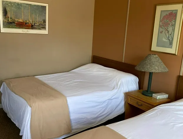 Ashern Motor Hotel hotel detail image 3