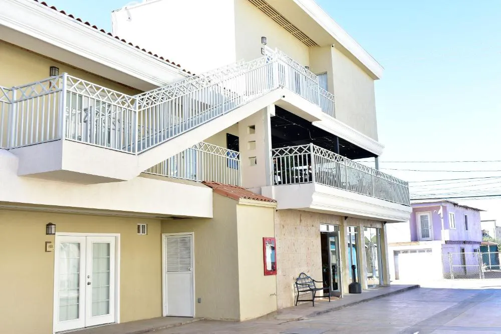 California Comfort and Suites hotel hero