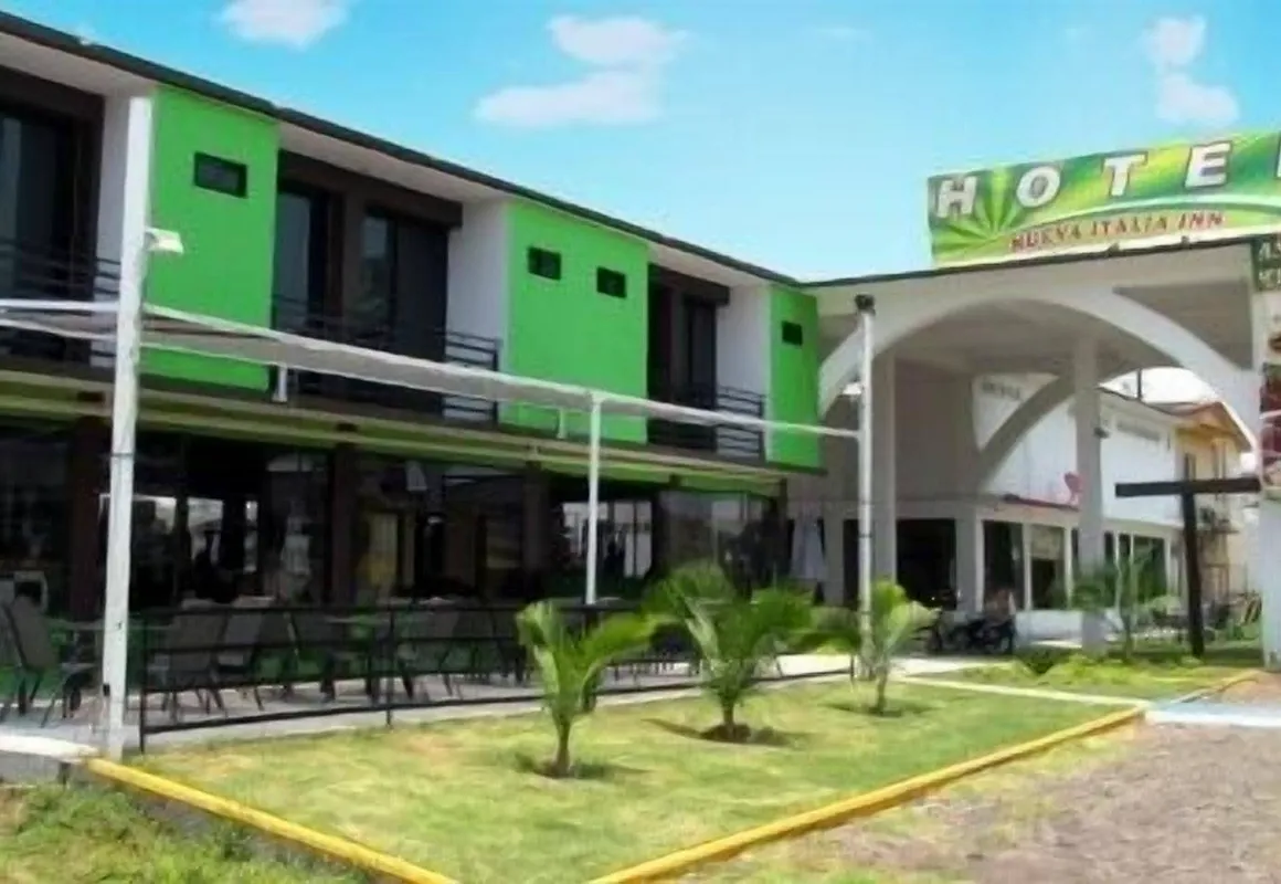Hotel Fiesta Nueva Italia Inn hotel hero
