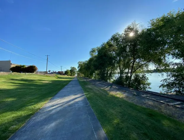 Lakeside Motel hotel detail image 4