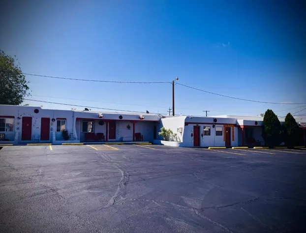 Cottonwood Court Motel hotel detail image 3