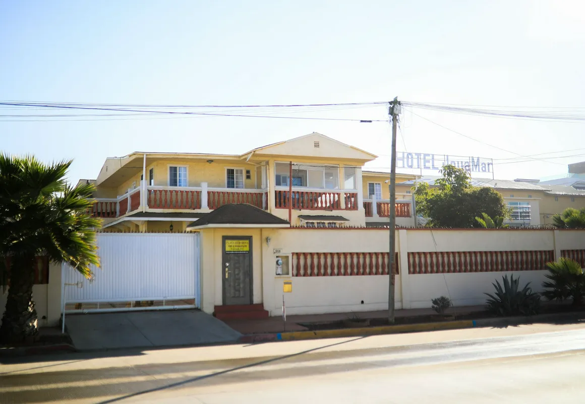 Playa Hermosa Inn at the beach hotel hero