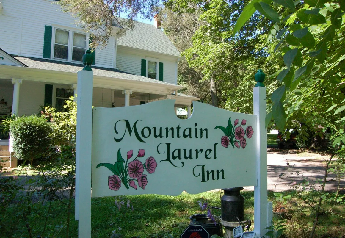 Mountain Laurel Inn hotel hero
