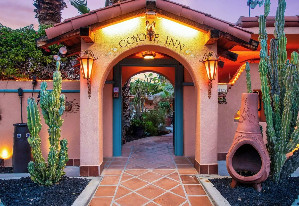 Coyote Inn hotel hero