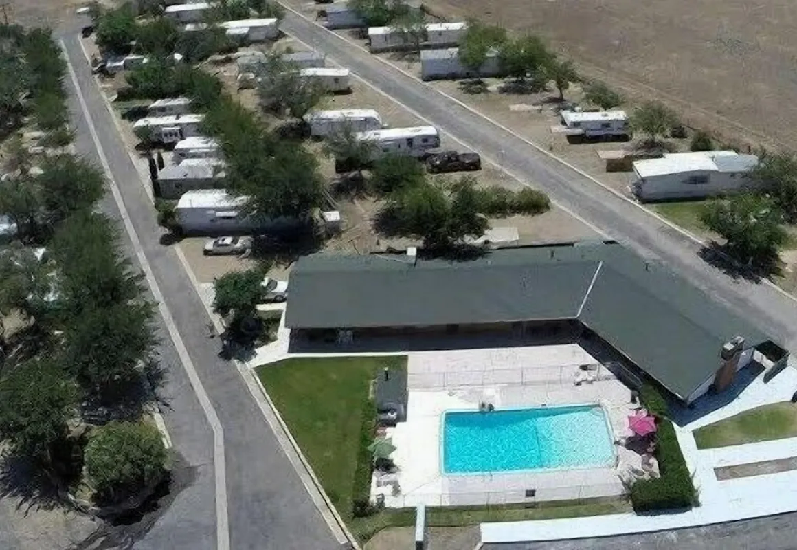 Lake Isabella RV Resort hotel hero