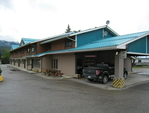 Swiss Village Inn hotel detail image 1