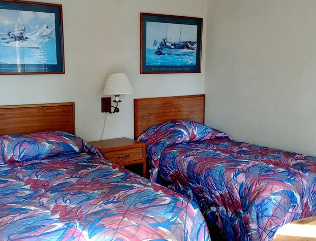 Spruceglen Inn hotel detail image 1