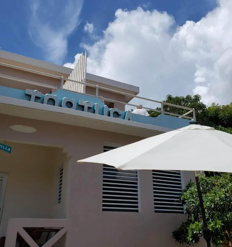 Casa de Tortuga hotel hero