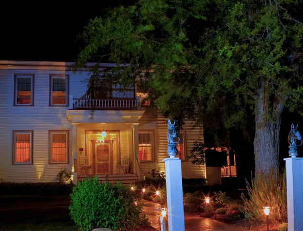 Bybee's Historic Inn hotel detail image 3