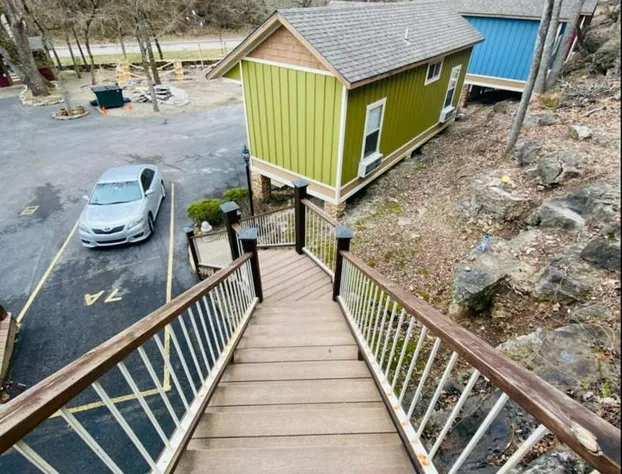 All Seasons Treehouse Village hotel detail image 4