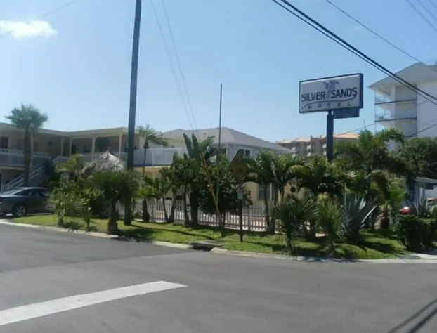 Silver Sands Motel hotel detail image 1