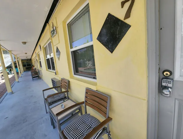 Silver Sands Motel hotel detail image 3