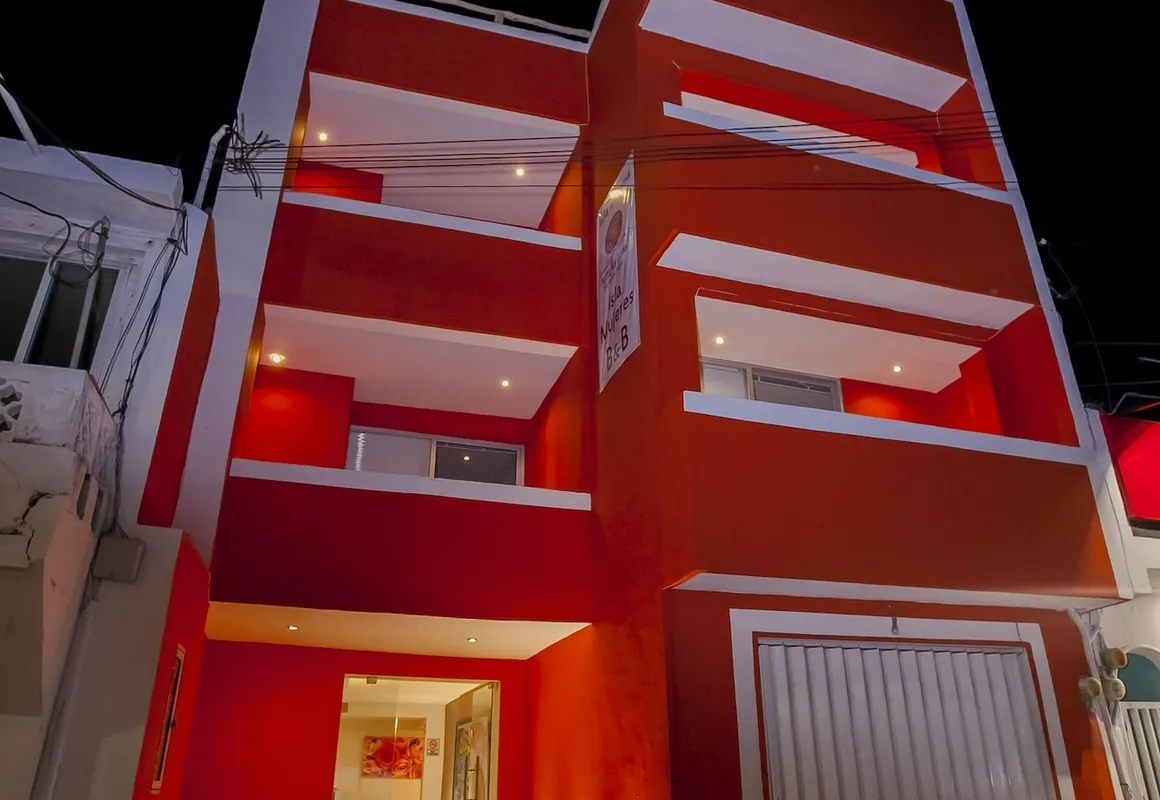 Hotel Isla Zamna hotel hero