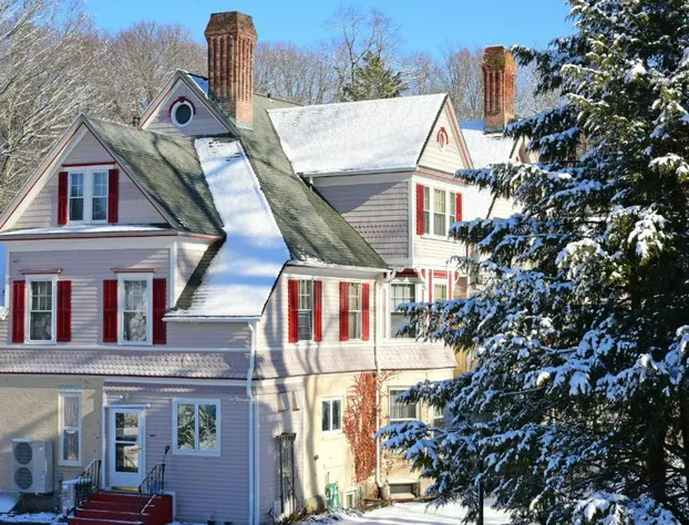 Wainwright Inn hotel detail image 3