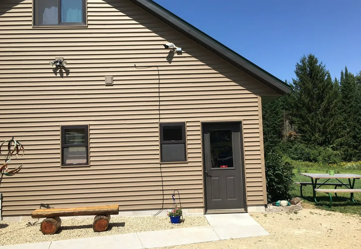 Valhalla Hillside Inn hotel hero