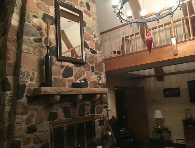 Valhalla Hillside Inn hotel detail image 3