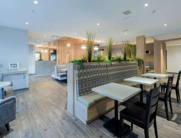 Microtel Inn & Suites by Wyndham Oyster Bay hotel detail image 1