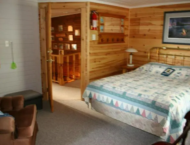 Sunny Rock B&B Haliburton hotel detail image 2