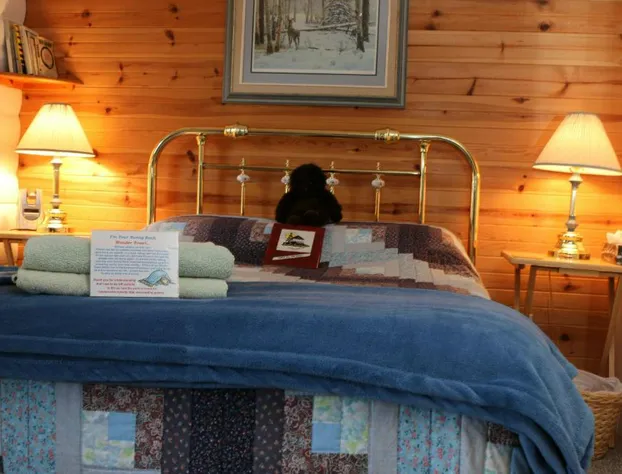 Sunny Rock B&B Haliburton hotel detail image 3