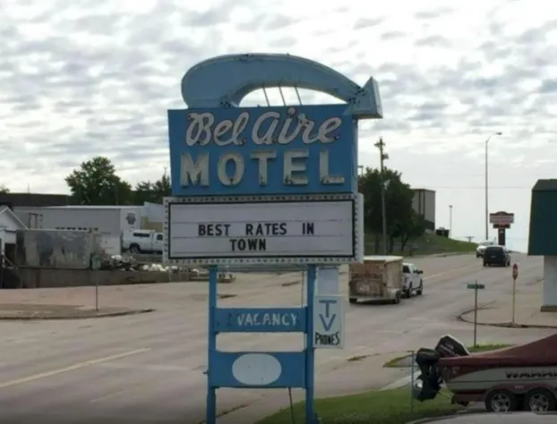 Hotel O Bel Aire Chamberlain SD I 90 hotel detail image 1