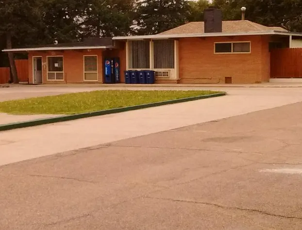 Cedar Inn hotel detail image 4