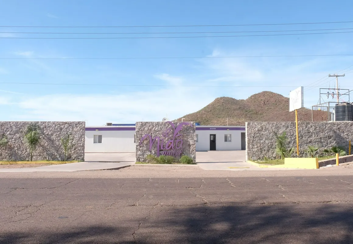 Motel El Nido hotel hero