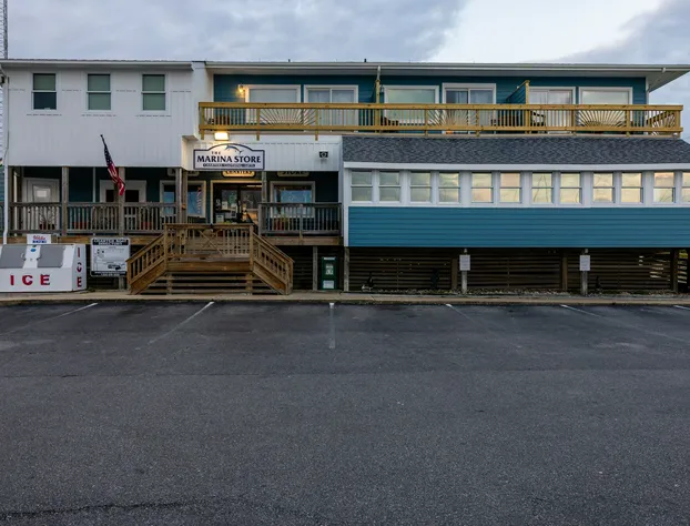 Hatteras Harbor Marina hotel detail image 1