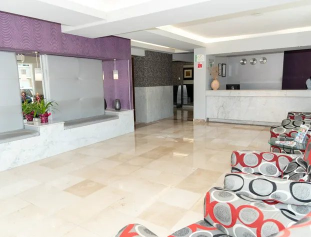 Impala Hotel in front of the ADO hotel detail image 3