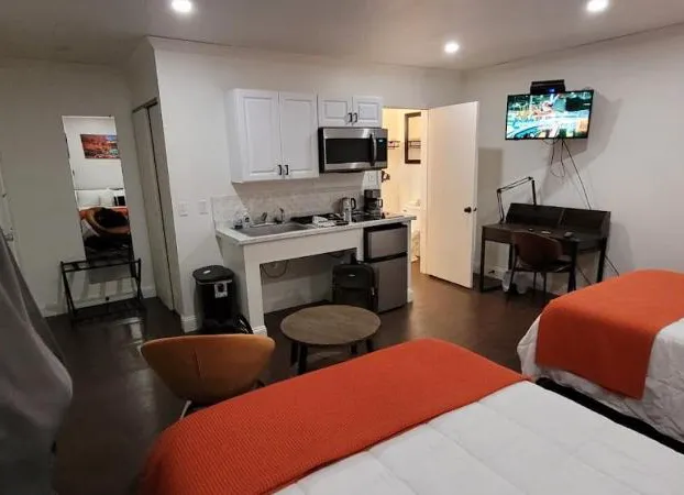 Gatehouse Motel hotel detail image 1