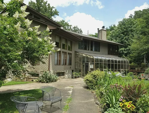 Inn on Mill Creek hotel detail image 3