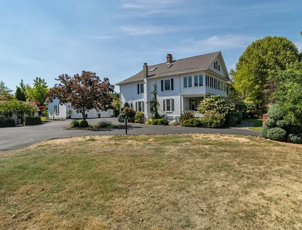 C.H. Bailey House hotel detail image 3