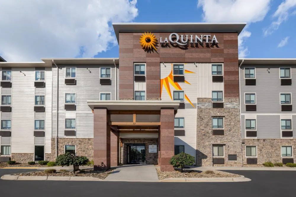 La Quinta Inn & Suites by Wyndham Greenville Woodruff Rd. hotel hero