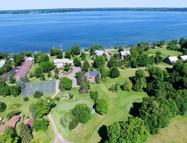 Peters Sunset Beach Resort hotel detail image 3