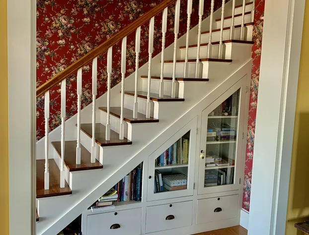 Elsa's Inn on the Harbor hotel detail image 2