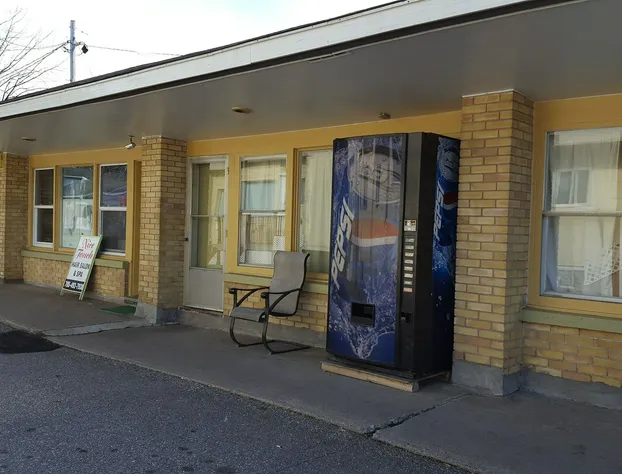 Glenwood Motel and Cottages hotel detail image 2