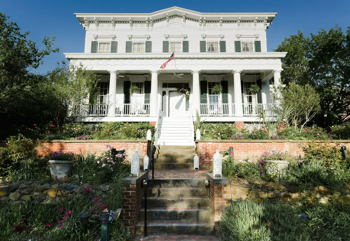 City Club of Wilmington hotel hero