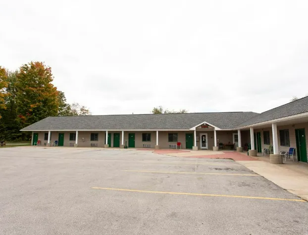 The Kingsley Suites hotel detail image 1