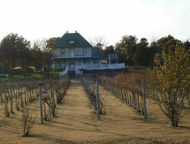 Indian Creek Village Winery hotel detail image 2