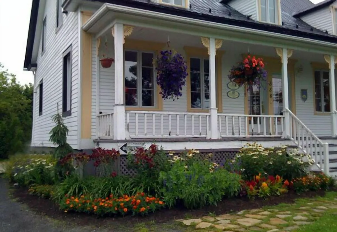 Gite De par Chez Nous hotel hero