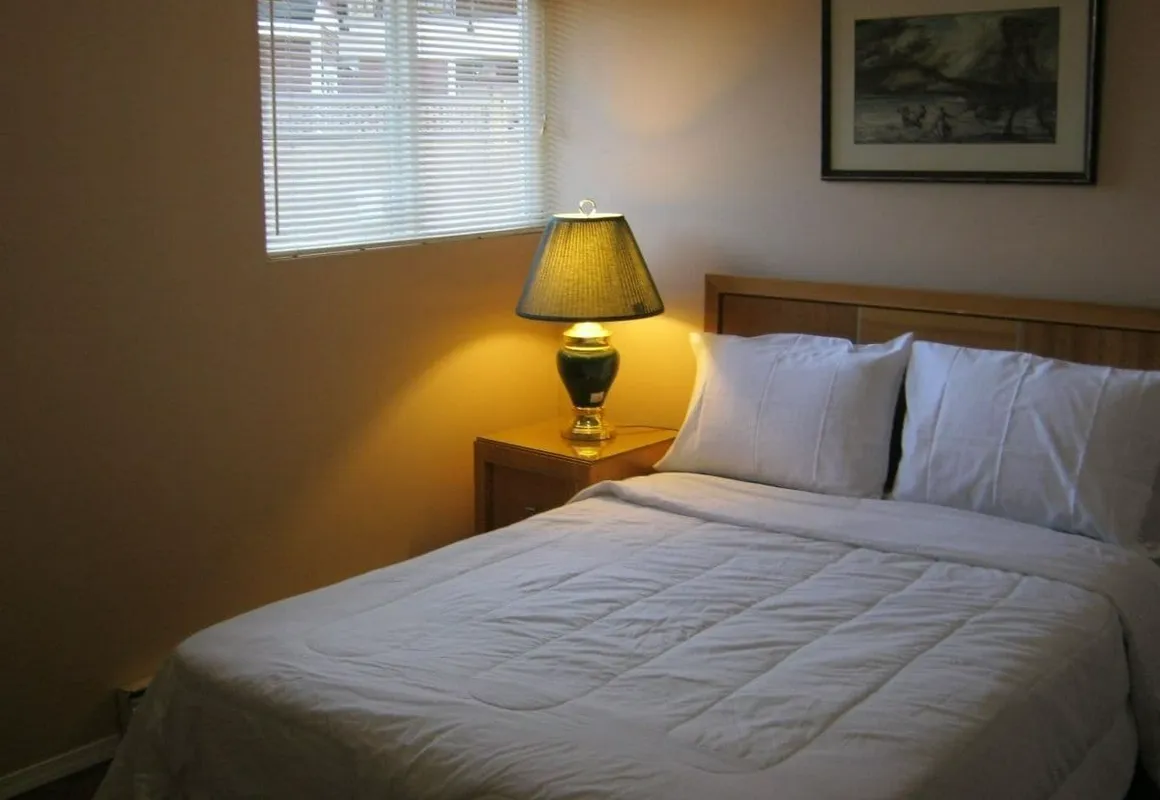 A1 B&B Surrey hotel hero