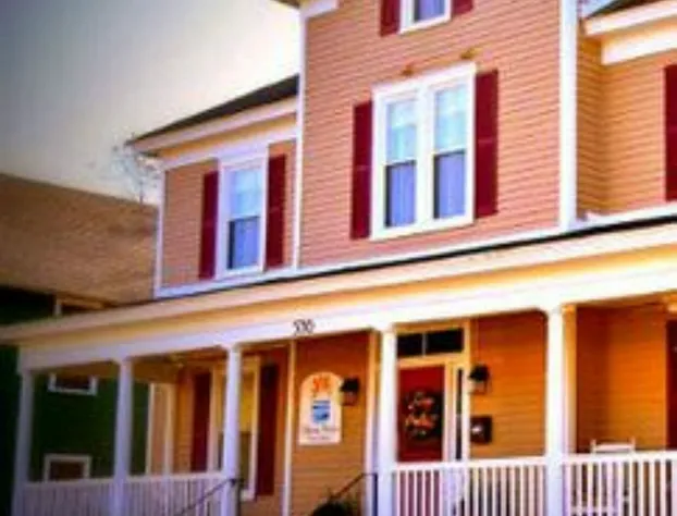 Alyssa House Bed & Breakfast hotel detail image 3