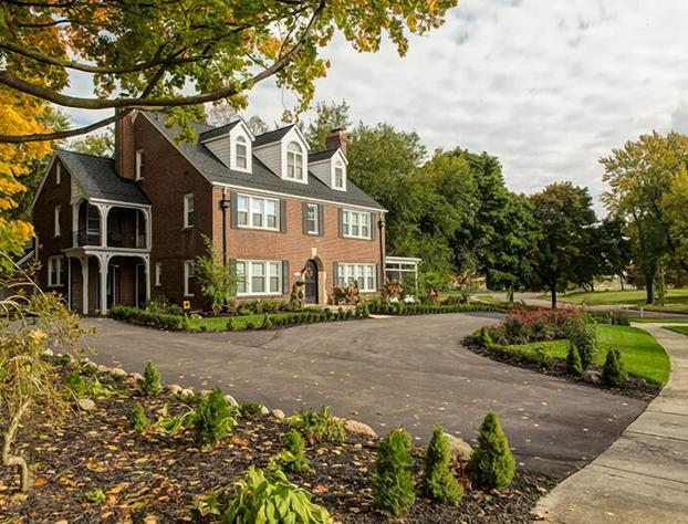 Knob Hill Bed & Breakfast hotel detail image 2