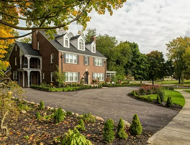 Knob Hill Bed & Breakfast hotel detail image 1