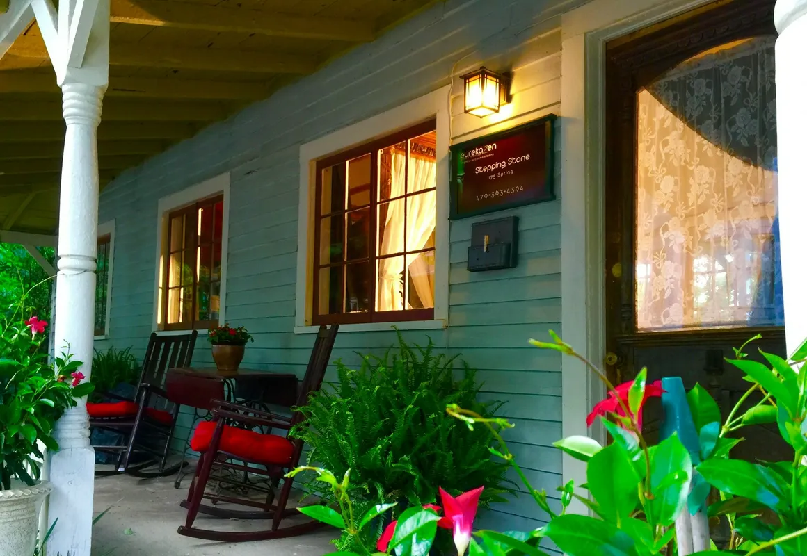 Eureka Zen Cottages hotel hero