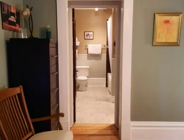 Le 100 St-Laurent hotel detail image 3